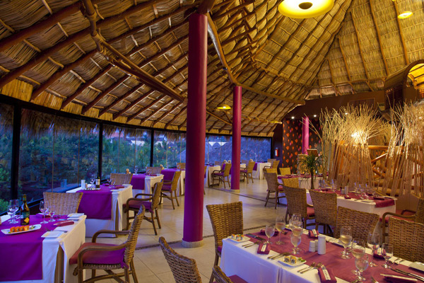 Restaurant - Grand Palladium Vallarta All Inclusive Resort & Spa